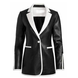 Blazer en cuir au design tendance, confortable, avec logo personnalisé, idéal pour les tenues de bureau élégantes et les looks décontractés pour femmes. - Product Image 1