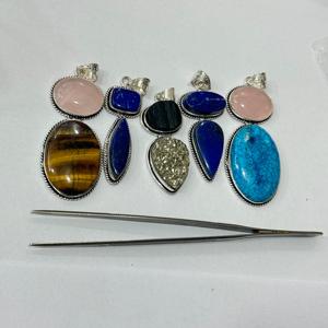 Pendentifs en pierres précieuses semi-précieuses de style ethnique vintage en mélange naturel en laiton pour hommes et femmes - Product Image 1