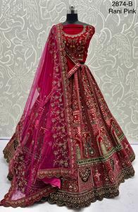 ผ้าคลุมไหล่แบบหนาประดับกระจกทำมือ งานกระจกฝีมือประณีต สไตล์โมเดิร์น ชุดเจ้าสาวเลเฮนกา โจลี ชุดแต่งงานยาวกรอมพื้น - Product Image 5