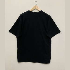 เสื้อยืดคอกลมแขนสั้นสีพื้นสำหรับผู้ชาย ทรงปกติ สีดำ น้ำหนักเบา ระบายอากาศได้ดี เป็นมิตรกับสิ่งแวดล้อม คุณภาพสูง กำลังเป็นที่นิยม แห้งเร็ว - Product Image 3