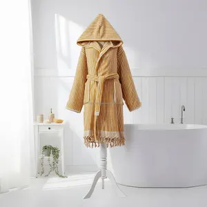 Albornoz Unisex de Lujo con Pompones, Tejido a Mano, de Algodón Turco, para Resort, Uso Todo el Año, Ropa de Dormir y de Estar por Casa, Verano, Suministrado por ODM, Turquía - Product Image 2