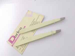 Prix de gros des pinces à sourcils en acier inoxydable pince à sourcils cosmétique vert menthe avec design incliné Logo privé personnalisable - Product Image 3