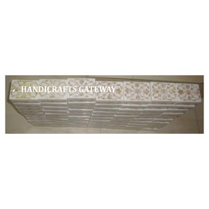 Boîte à bijoux rectangulaire en marbre blanc incrusté de nacre, design unique et exclusif, fabriquée à la main, pour cadeau de fête - Product Image 1