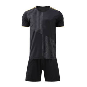 Ensemble d'uniformes de football d'équipe, maillot et short personnalisés imprimés, vêtements de sport en polyester à séchage rapide, entraînement de football, fabrication OEM ODM - Product Image 1