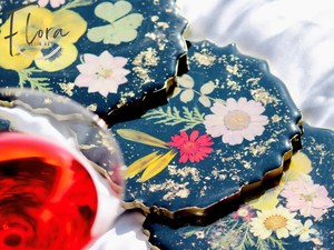 ที่รองแก้วเรซิ่นดีไซน์เรียบง่าย คุณภาพสูง ผิวเรียบเนียน สไตล์โบฮีเมียน เป็นมิตรกับสิ่งแวดล้อม ทำด้วยมือ สำหรับตกแต่งภายในที่เรียบง่ายและหรูหรา - Product Image 2