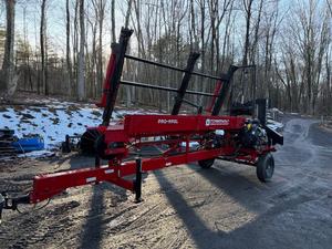 เครื่องจักรแปรรูปฟืน Timberwolf Pro-MP XL 40 ตัน สำหรับงานพาณิชย์ จัดส่งฟรี - รองรับท่อนไม้ขนาด 24 นิ้ว, เครื่องยนต์ดีเซล 56 แรงม้า, แท่นวางไม้ขนาด 16 ฟุต - Product Image 4