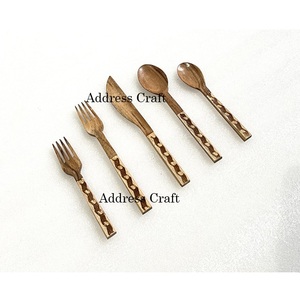 Ensemble de couverts en bois d'acacia 2026, style américain, 5 pièces, avec poignées gravées, pour table de salle à manger et fêtes - Product Image 3