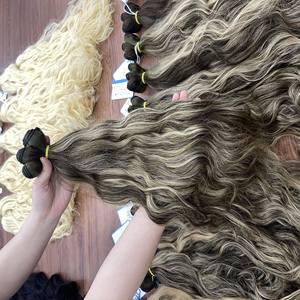 Venta caliente 2025 personalizable Piano Color ondulado textura doble dibujado 100% vietnamita Remy humano extensiones máquina trama producto - Product Image 1