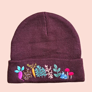 Bonnet léger brodé avec un design en tricot côtelé pour un usage décontracté et en plein air, bonnet brodé moderne pour hommes et femmes - Product Image 4