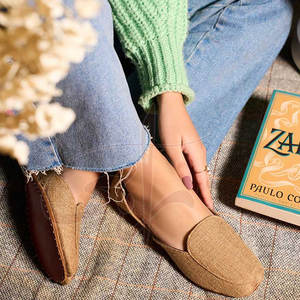 Mocasines de Mujer con Diseño Personalizable, Alta Calidad, Tendencia de Moda, Parte Superior de Yute Estampado, Suela de Cuero Original, Hechos en Pakistán - Product Image 4