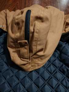 Vente en gros Veste en toile matelassée pour hommes Veste à capuche doublée Sherpa en toile de canard avec double fermeture éclair Style délavé - Product Image 5