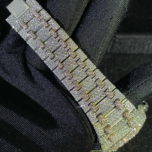 Montre chronographe personnalisée en diamant pour hommes Montre-bracelet en diamant Iced out avec mouvement à quartz au design de luxe Livraison gratuite - Product Image 5