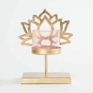 Bougeoir en métal de luxe en laiton AK fini or avec lampe à thé standard en verre pour décoration d'hôtel/décor à la maison - Product Image 5