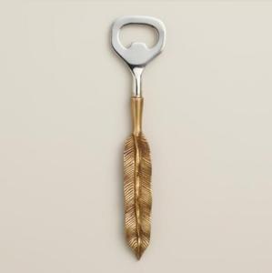 Ouvre-bouteille en laiton écologique personnalisable pour offrir en cadeau, ajoutant une touche unique aux anniversaires, aux événements d'entreprise et aux occasions festives - Product Image 3