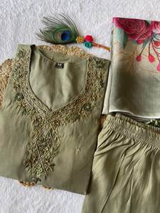 ชุดผ้าไหมสไตล์ปากีสถานแบบชุดยาวชุดยาวจากปากีสถานสำหรับผู้ใหญ่สำหรับงานเลี้ยงและงานแต่งงาน - Product Image 4