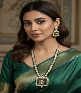 Conjunto de Collar y Aretes de Aleación Étnica Montana con Piedras Kundan para Bodas, Compromisos y Eventos Nupciales para Mujer - Product Image 1