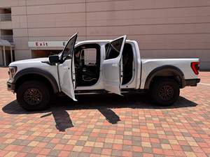 F-150 Rapt0r 2023, 450 ch, V6 turbo, 4 roues motrices, d'origine texan, peu modifié - Product Image 3