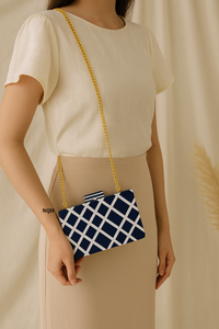 กระเป๋าคลัทช์ไม้เรซิ่นทำมือสุดหรู ทนทาน เป็นมิตรกับสิ่งแวดล้อม ดีไซน์ลายเรขาคณิตฝังประดับ สายสะพายโซ่  รับทำโลโก้ กระเป๋าออกงาน - Product Image 5