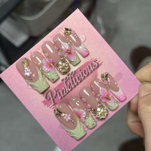 Uñas Postizas Blossom Garden con Diseño Elegante para un Look Sofisticado - Product Image 3