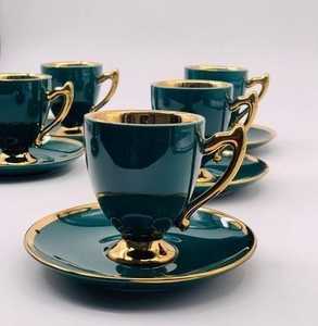 Venta al por mayor 2025 nuevo estilo de luz de lujo cuerno estilo Animal arte hecho a mano y coleccionable taza de café y platillo conjunto con cuchara metálica - Product Image 4