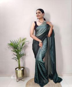 Superbe sari en organza pour femme avec look de mariée fantaisie et broderie exclusive pour les fonctions de mariage Saree / Sari / Shari - Product Image 6