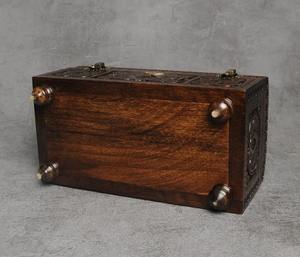 Grande boîte en bois au design spacieux, idéale pour les vêtements, jouets, documents et rangement polyvalent - Product Image 3