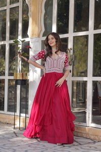 คุร์ติซิลค์เกอร์สำหรับผู้ใหญ่ดีไซน์เนอร์ที่สวยงามพร้อม lehenga แฟนซีงานปักหนักฟังก์ชันอินเดียยาว - Product Image 4