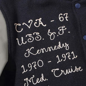 Chaqueta de béisbol ligera personalizada con chaqueta informal de grafiti de colores sólidos para hombre chaqueta de béisbol de invierno superventas para hombre - Product Image 5