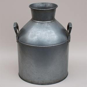 Boîte à lait galvanisée de style ferme rustique de qualité supérieure avec antiquité idéale pour les cuisines, les maisons, les jardins extérieurs et la décoration de ferme - Product Image 1