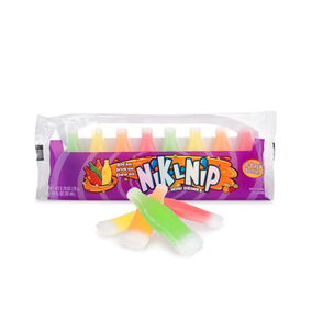 Bonbons authentiques Nik L Nip Mini Drinks BIG 1.39 Oz, lot de 4 bouteilles en cire, saveur fruitée, nostalgique, rétro, nouveauté, sucré, en vrac - Product Image 1