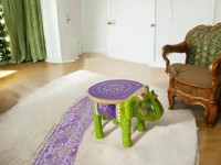 Tabouret en bois d'éléphant fait à la main avec un design peint à la main vibrant Table d'appoint décorative multifonctionnelle Console en incrustation d'os