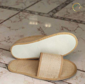 Pantoufles d'hôtel en jute à bout ouvert Conception de salle de bain anti-fantaisie confortable Tissé Textile durable teint en plaine réglable - Product Image 1