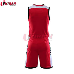 Maillot de basket-ball réversible personnalisé pour hommes avec maille de sublimation respirante Short de basket-ball de nouveau style Vêtements de basket-ball à quantité minimale de commande basse - Product Image 6