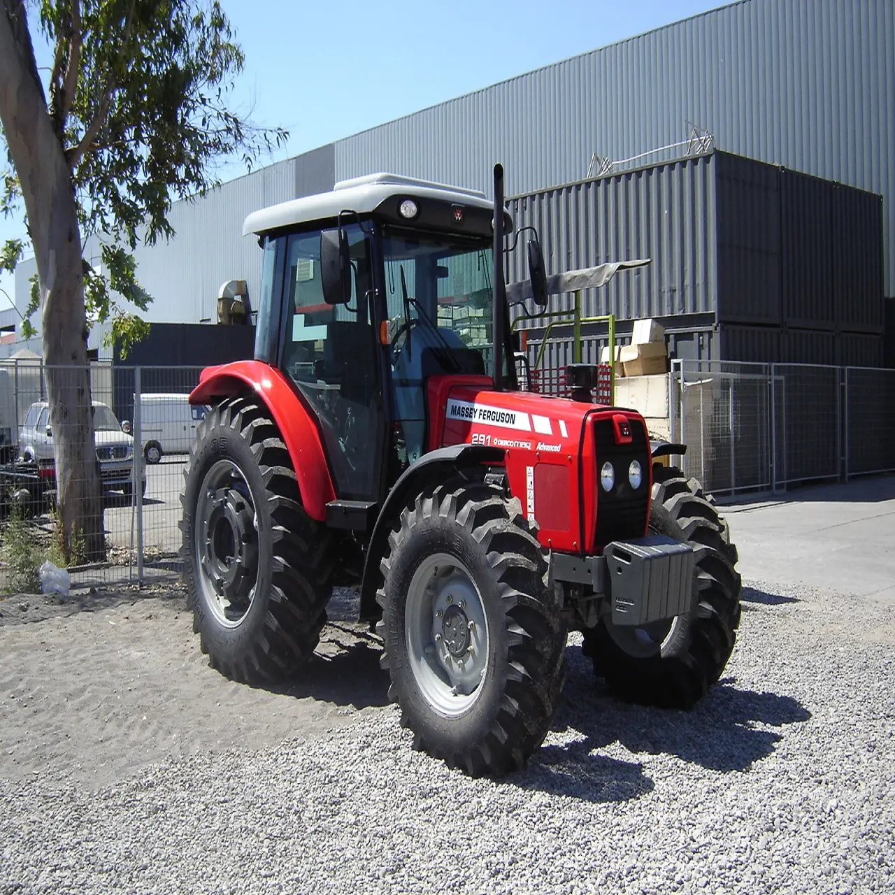 In vendita usato Massey Ferguson 291 trattori per l'agricoltura e anche trattore attrezzi, attrezzature a basso prezzo