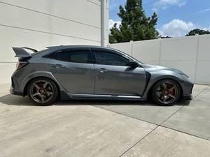 HONDA CIVIC Type R SUV 2020, Tracción en las Cuatro Ruedas, Manual/Automático, Volante a la Izquierda, Asientos de Cuero, Color Oscuro, R18, Techo Panorámico, Gasolina >700km - Product Image 5