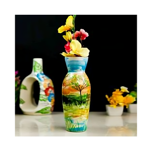 Maceta de cerámica hecha a mano con un cuerpo esmaltado suave que encaja perfectamente en los hogares modernos y añade calidez y vida a la decoración interior. - Product Image 5