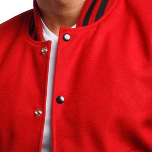 Venta al por mayor chaqueta universitaria de lana con logotipo personalizado para hombre tipo cierre bolsillos con botones chaqueta Bomber de béisbol universitaria para hombre - Product Image 5