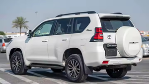 Toyota Prado VX 2022, Volante a la Derecha, 2.8 Diésel, 4x4, SUV, Land Cruiser - Product Image 3