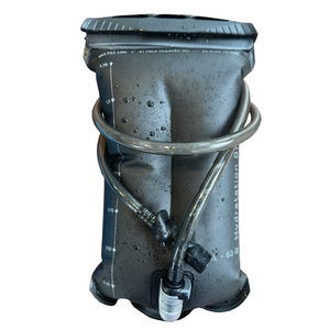 Poche à eau portable de haute qualité 60oz 1750ml, grande capacité, en matériau TPEE, pour la randonnée, la course à pied et le camping - Product Image 4