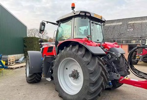 Nouveau tracteur à roues Massey Ferguson 7S.210 Dyna-VT 210HP 4WD avec moteur, boîte de vitesses et pompe - Product Image 4