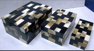 Vente en gros prix d'usine de boîte cadeau en MDF et os naturel boîte cadeau décoration maison cadeau en chocolat incrusté d'os boîte au design personnalisé boîte à bijoux - Product Image 5