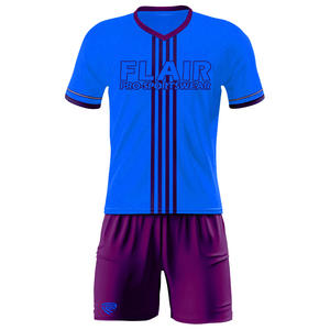 Kits de fútbol retro de diseño personalizado, uniformes de camiseta de fútbol para niños y hombres de alta calidad, conjuntos superiores de moda, servicio OEM para - Product Image 3