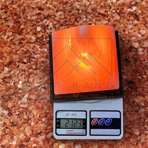 โคมไฟเกลือหิมาลัยทรงพีระมิด วัสดุทนทาน แกะสลักดีไซน์ตามสั่ง สัมผัสเหมือนจริง คุณภาพสูง สำหรับตกแต่งบ้าน - Product Image 6