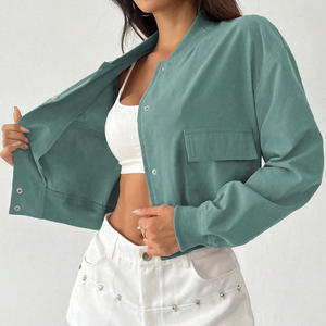 Chaqueta Bomber de Invierno Personalizada para Mujer con Interior Acolchado, Cierre de Cremallera Suave, Ajuste Elegante y Producción de Marca Privada - Product Image 4