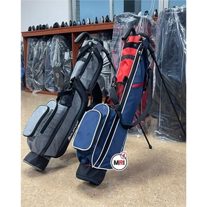 Sac de voiturette de golf étanche pour les jours de pluie sur le terrain de golf Poids léger 14 voies Diviseur pleine longueur Plus Tube de putter externe - Product Image 2