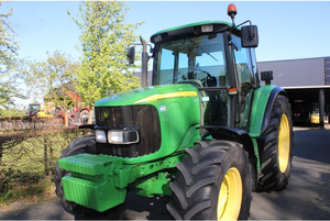 J-o-h-n D-e-e-r-e 6220 - Product Image 4