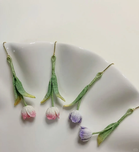 Pendientes de Ganchillo Personalizados DMC Tulipán, Joyas de Ganchillo con Micro Gancho, Pendientes Colgantes Florales, Joyería Floral, Mini Pendientes de Ganchillo para Boda, Regalo - Product Image 4