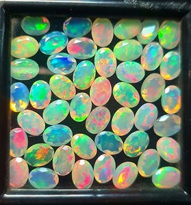 Incroyable pierre précieuse à facettes d'opale éthiopienne-Welo Oval Cut Multi Fire Opal Lot-Pierres naturelles au prix de gros - Product Image 4