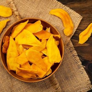 ขนมมะม่วงอบแห้งแบบพรีเมี่ยมจากธรรมชาติแบบ100% กระบวนการอบแห้งปราศจากกลูเตนไม่หวานแบบเวียดนามขนมผลไม้เนื้อนุ่มปริมาณมาก - Product Image 1