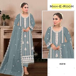 Exportateur indien qualité renard lourd Georgette Salwar Suit & Dupatta avec point de broderie multi-fils et travail à la main à vendre - Product Image 4